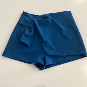 Solemio blue shorts Small